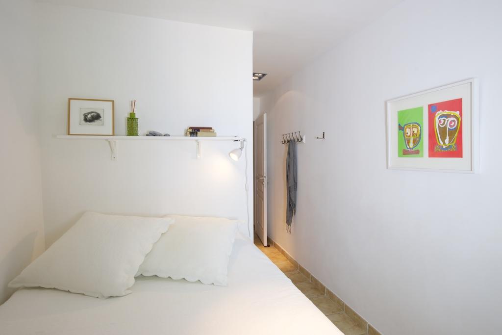 Rue Sade Bed & Breakfast Antibes Kamer foto